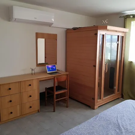 Rustic With Pool Sleeps 6 & Terrace Сasa de vacaciones *