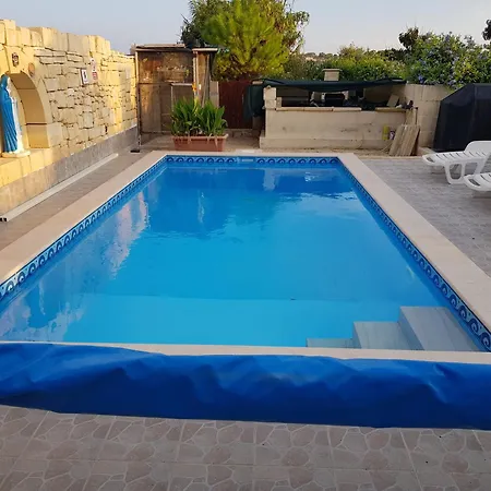 Rustic With Pool Sleeps 6 & Terrace Сasa de vacaciones *